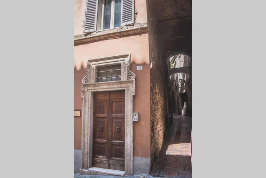 Heart Balloon House - Centro Storico Perugia Luaran gambar