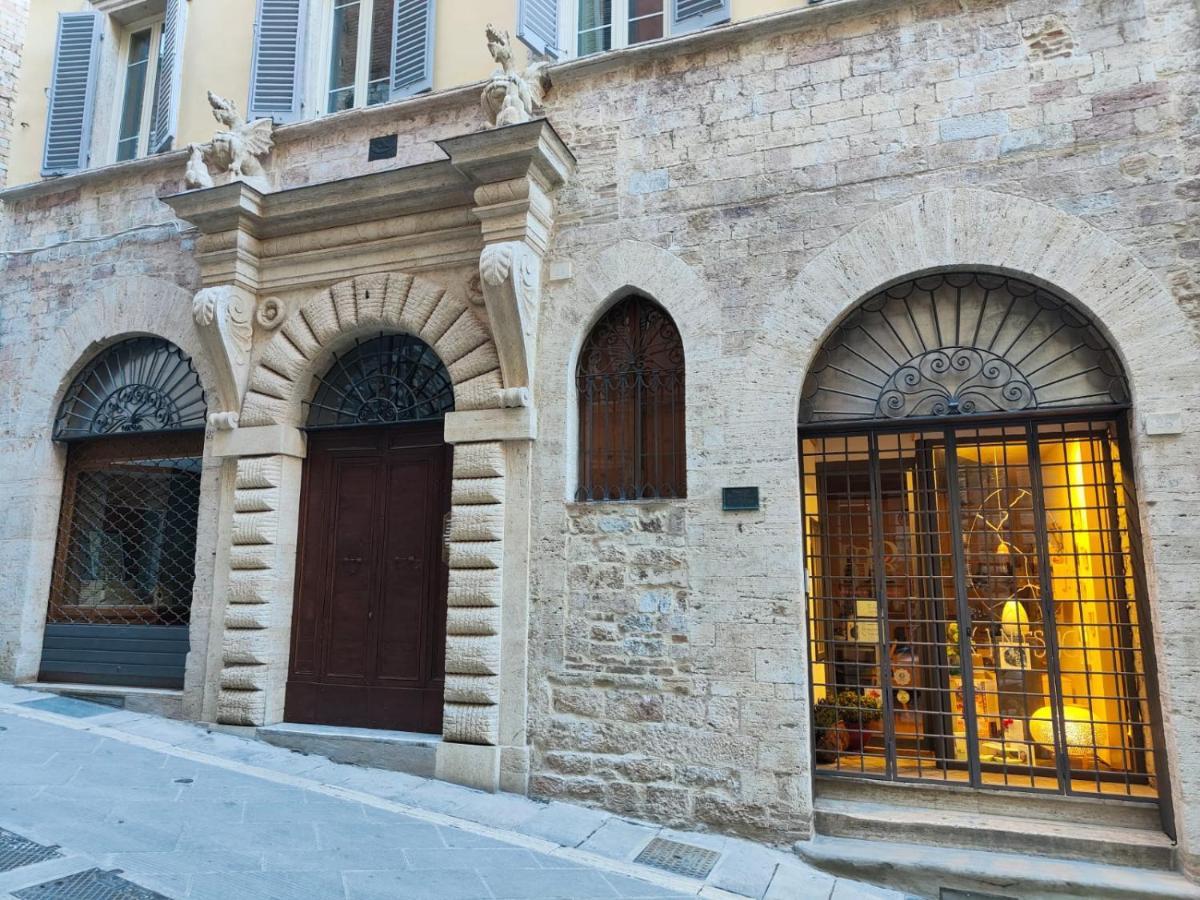 Heart Balloon House - Centro Storico Perugia Luaran gambar